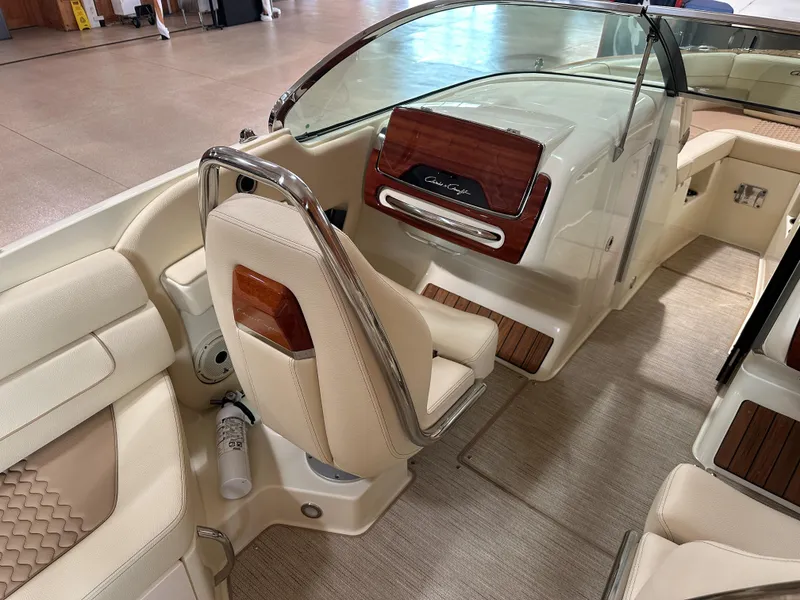 Slide: The Image of Chris-Craft Launch 25 GT 2024 - 8
