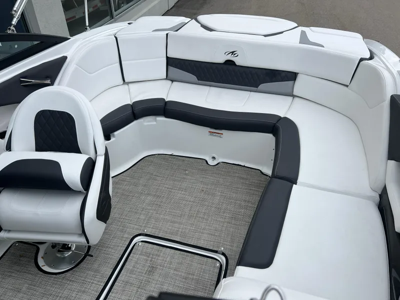 Slide: The Image of Monterey 224FS 2023 - 11