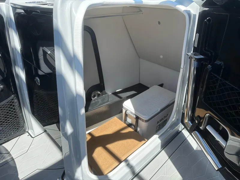 Slide: The Image of 2024 YAMAHA 255XE - 15