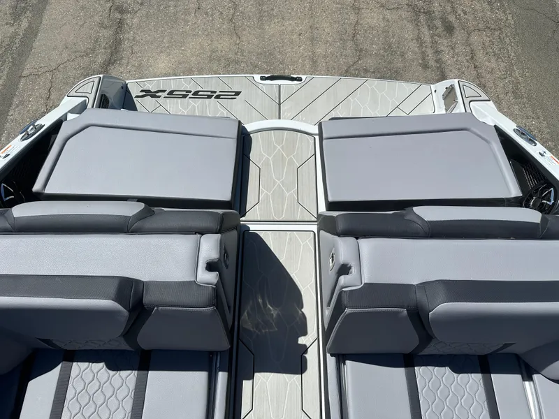 Slide: The Image of 2024 YAMAHA 255XE - 20