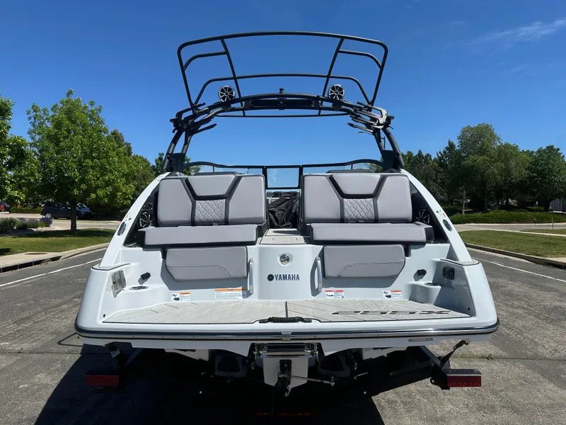 Slide: The Image of 2024 YAMAHA 255XE - 4