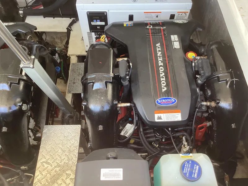 Slide: The Image of Regal 350 SPORT COUPE 2014 - 21