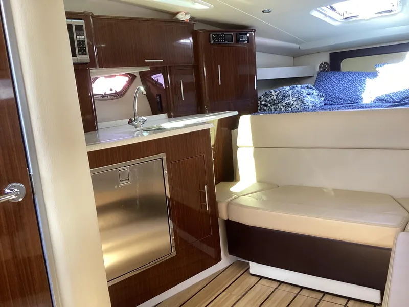 Slide: The Image of Regal 350 SPORT COUPE 2014 - 8