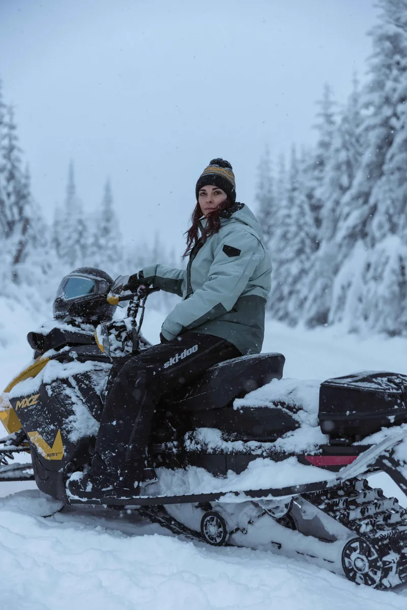 Slide: The Image of Sea-Doo MXZ NEO½ 600 EFI 2025 - 4