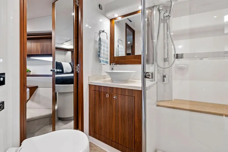 Slide: The Image of Riviera 5400 Sport Yacht 2017 - 56