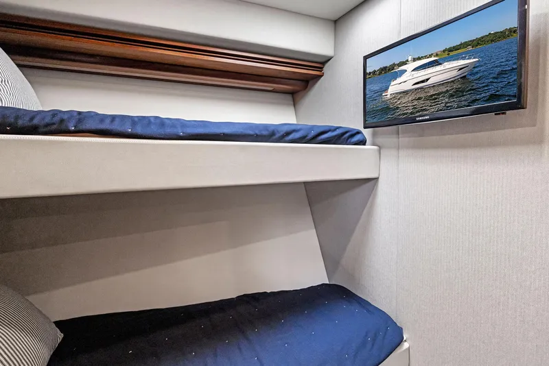 Slide: The Image of Riviera 5400 Sport Yacht 2017 - 58