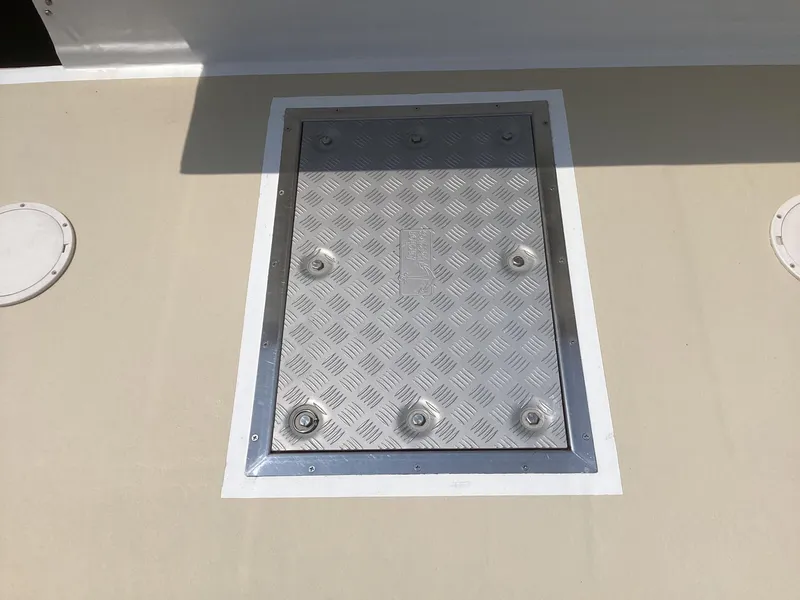 Slide: The Image of Metal hatch on Willis Beal 35 Extended Pilothouse, 2021 model. - 12