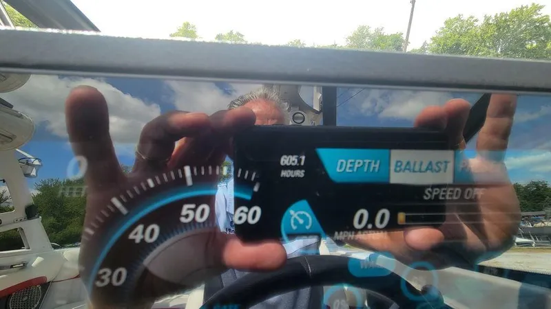 Slide: The Image of Malibu 22 MXZ 2015 - 15