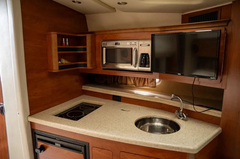 Slide: The Image of Rinker 350 Express Cruiser 2007 - 17