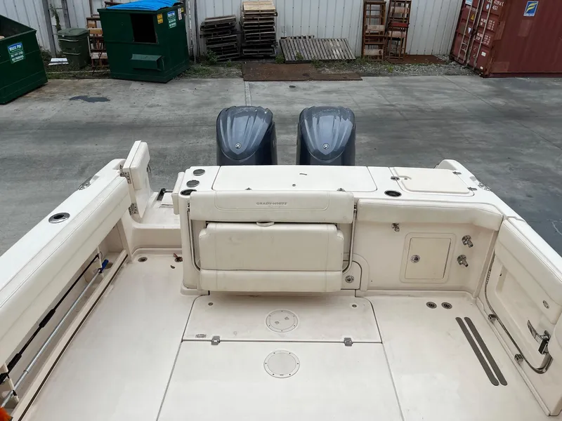 Slide: The Image of Grady-White Marlin 300 2023 - 14