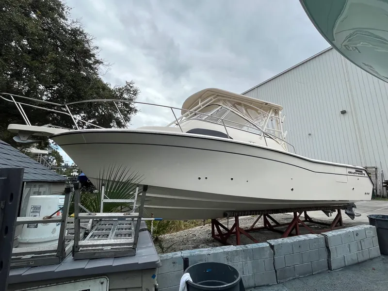 Slide: The Image of Grady-White Marlin 300 2023 - 7