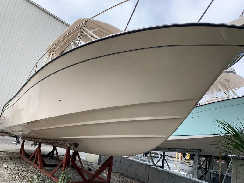 Slide: The Image of Grady-White Marlin 300 2023 - 8