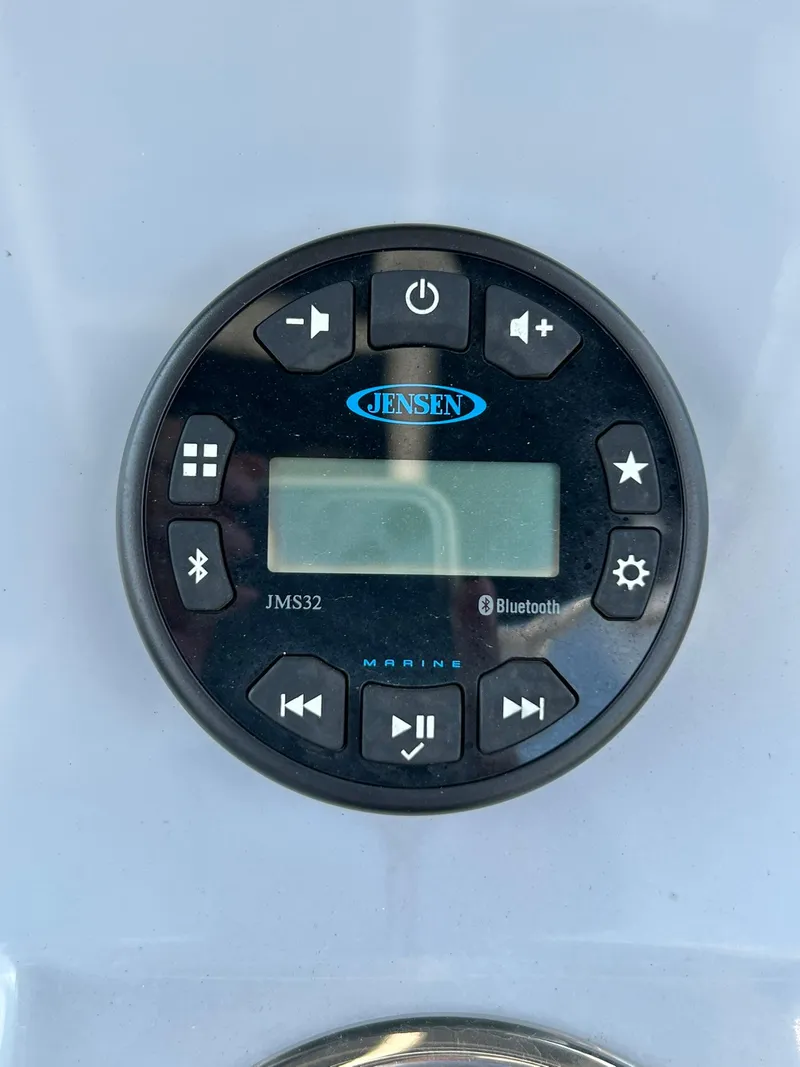 Slide: The Image of Jensen JMS32 Bluetooth marine stereo on 2022 Bayliner Trophy T20CX boat. - 16