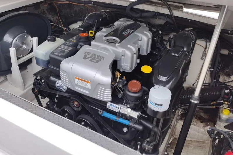 Slide: The Image of Engine compartment of a 2016 Formula 270 Bowrider with a Big Block V8 engine. - 33