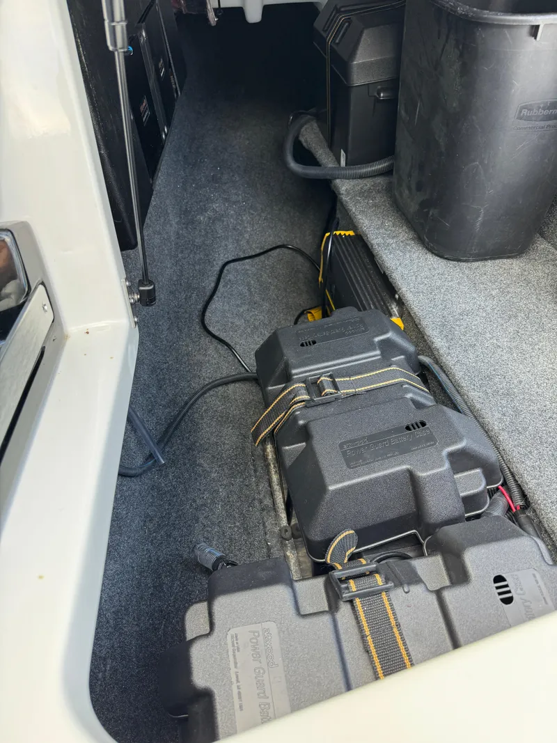 Slide: The Image of MasterCraft X24 2022 - 19