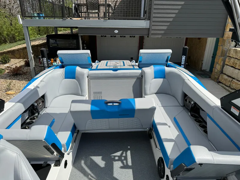 Slide: The Image of MasterCraft X24 2022 - 22