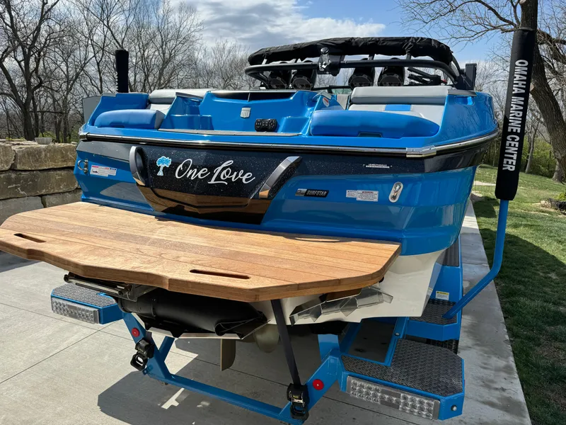 Slide: The Image of MasterCraft X24 2022 - 31