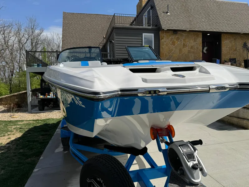 Slide: The Image of MasterCraft X24 2022 - 42