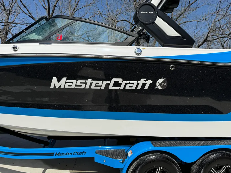 Slide: The Image of MasterCraft X24 2022 - 5