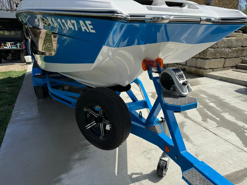 Slide: The Image of MasterCraft X24 2022 - 9