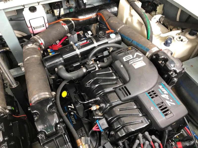 Slide: The Image of Engine compartment of a 2001 Sea Ray 340 Sundancer boat. - 34