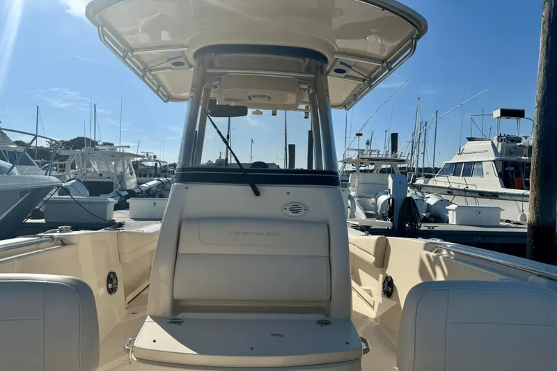 Slide: The Image of Grady-White Fisherman 236 2020 - 12