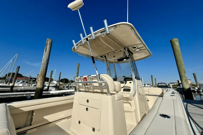 Slide: The Image of Grady-White Fisherman 236 2020 - 3