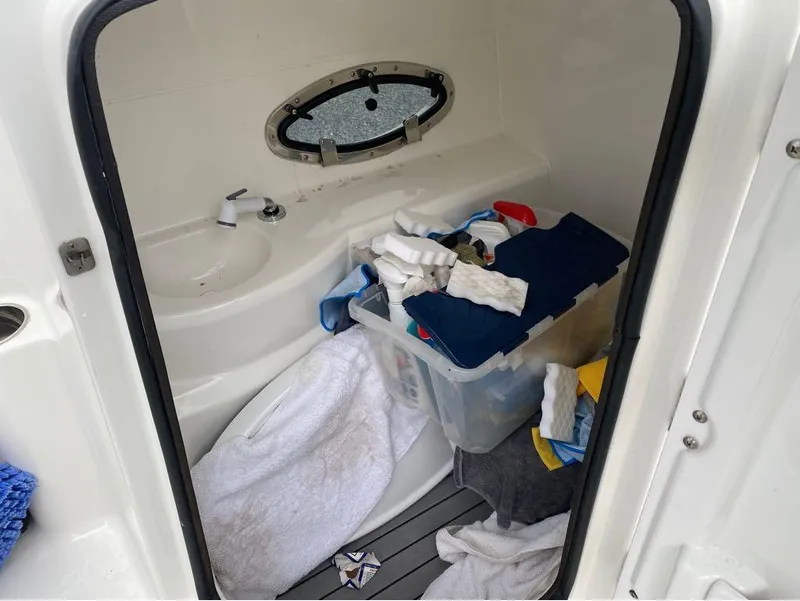 Slide: The Image of NauticStar 243 DC 2016 - 6