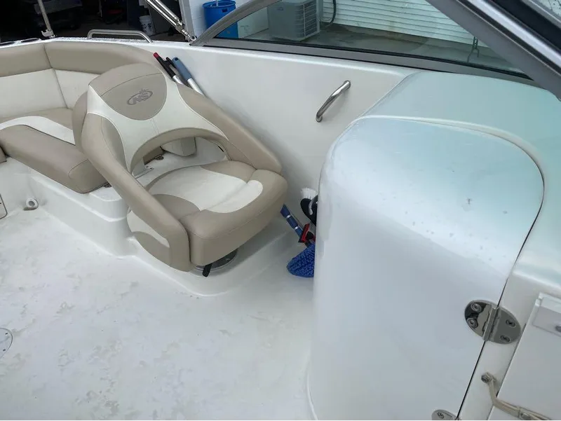 Slide: The Image of NauticStar 243 DC 2016 - 9