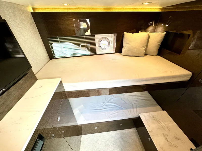 Slide: The Image of Guest StateRoom - (2) Bunks  - 39