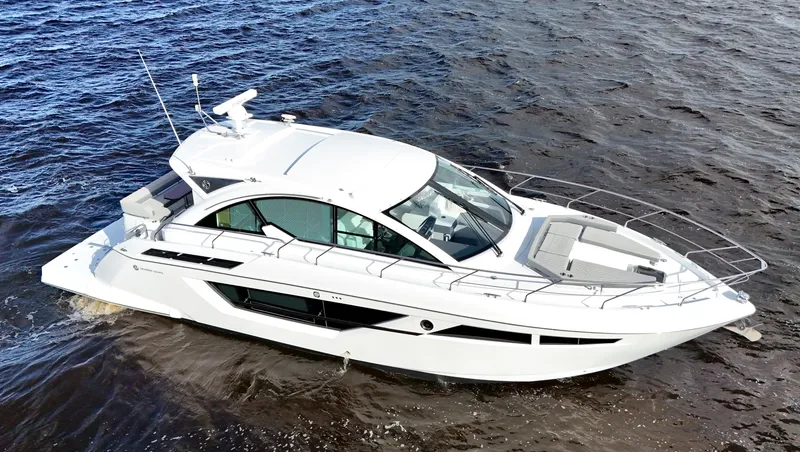 Slide: The Image of OCEAN VIEW - 2015 CRUISERS YACHT 50 CANTIUS - 5