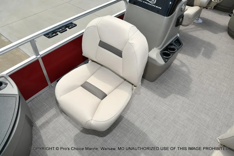 Slide: The Image of Sun Tracker Bass Buggy 18 DLX w/60HP CT 4 Stroke 2025 - 25