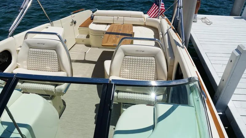 Slide: The Image of Chris-Craft 35 Launch GT 2021 - 15