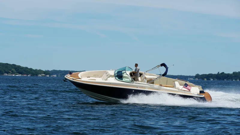 Slide: The Image of Chris-Craft 35 Launch GT 2021 - 3