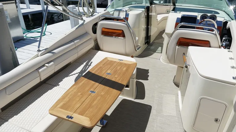 Slide: The Image of Chris-Craft 35 Launch GT 2021 - 9