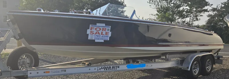 Slide: The Image of 2018 Cherubini Classic 24 boat for sale on trailer, side view. - 19