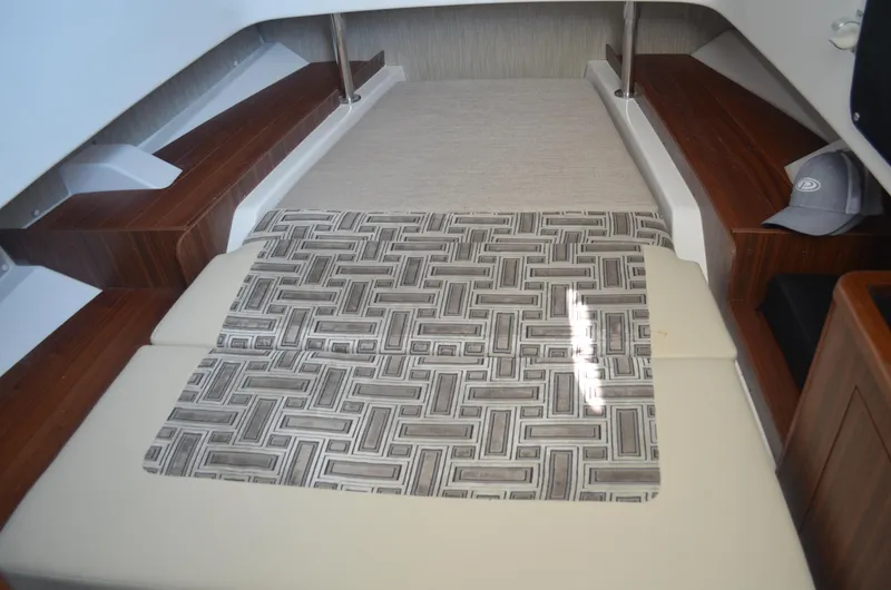 Slide: The Image of Double berth - 16