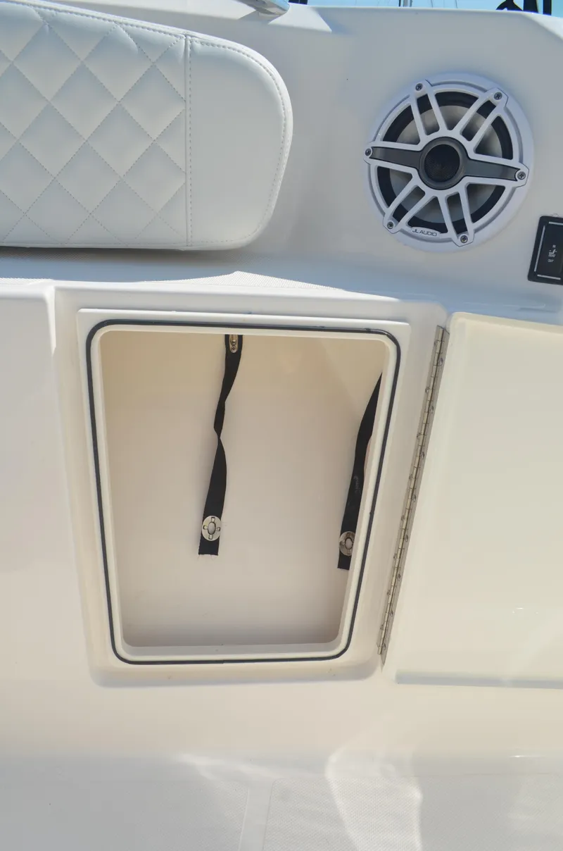 Slide: The Image of Dock line storage - 23