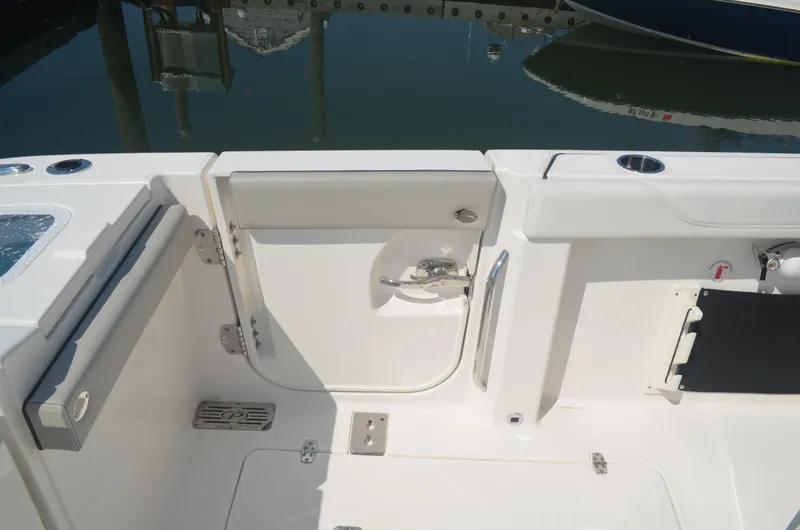 Slide: The Image of Side boarding door - 28