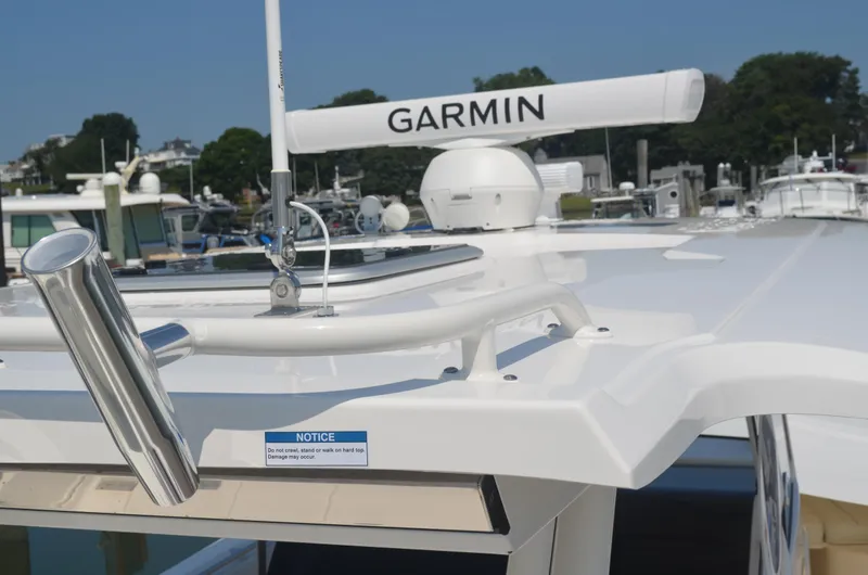 Slide: The Image of Garmin open array - 37