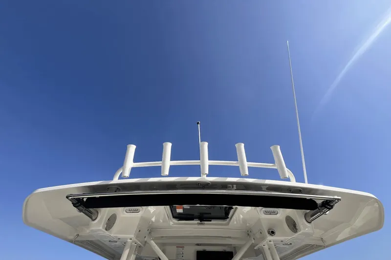 Slide: The Image of Boston Whaler 360 Outrage 2025 - 11