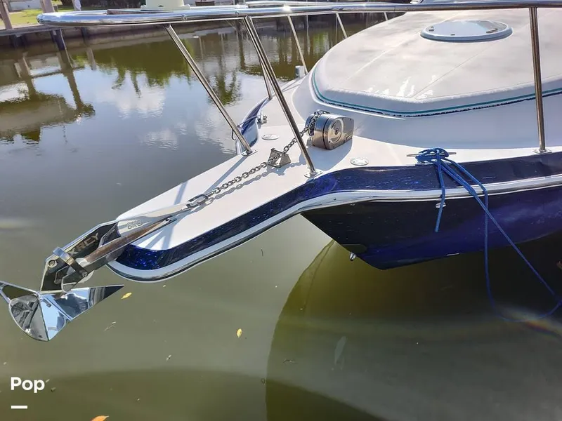 Slide: The Image of 1995 Carver 280 Sedan for sale in Naples, FL - 10