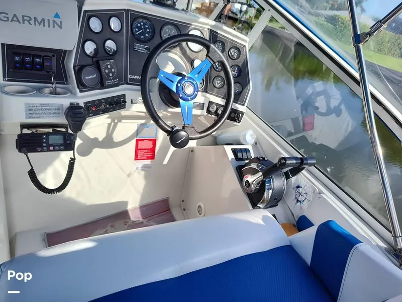 Slide: The Image of 1995 Carver 280 Sedan for sale in Naples, FL - 25