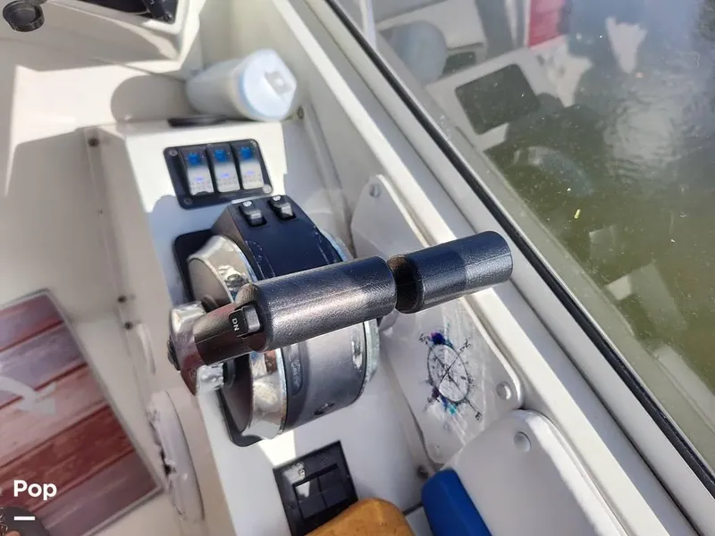 Slide: The Image of 1995 Carver 280 Sedan for sale in Naples, FL - 30