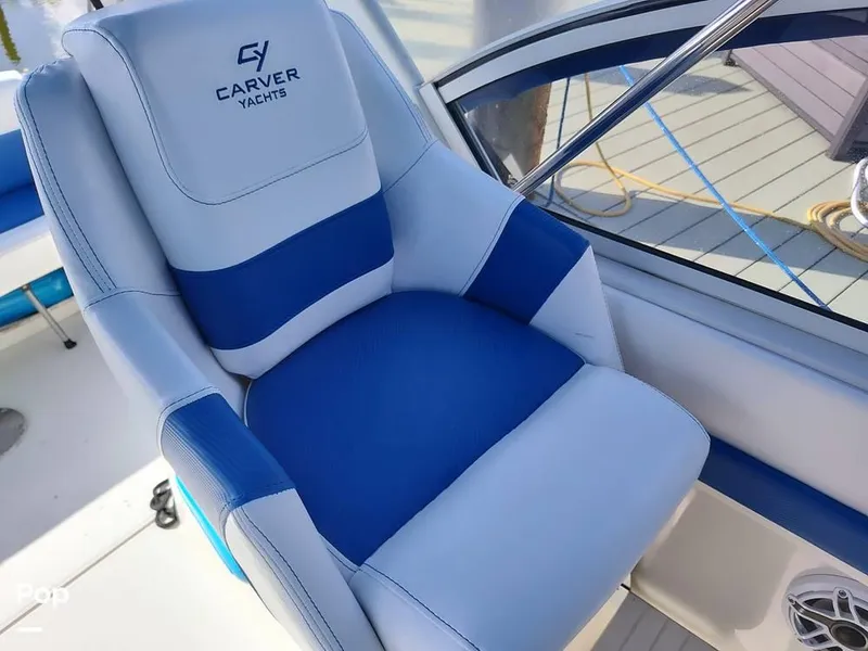 Slide: The Image of 1995 Carver 280 Sedan for sale in Naples, FL - 36