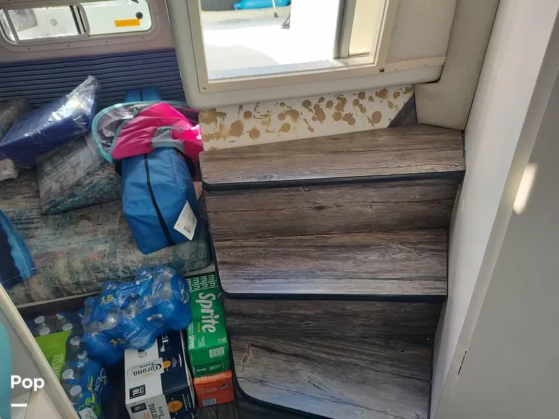 Slide: The Image of 1995 Carver 280 Sedan for sale in Naples, FL - 38