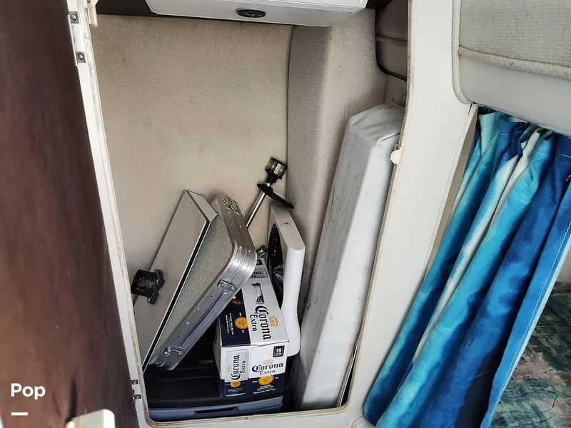 Slide: The Image of 1995 Carver 280 Sedan for sale in Naples, FL - 44