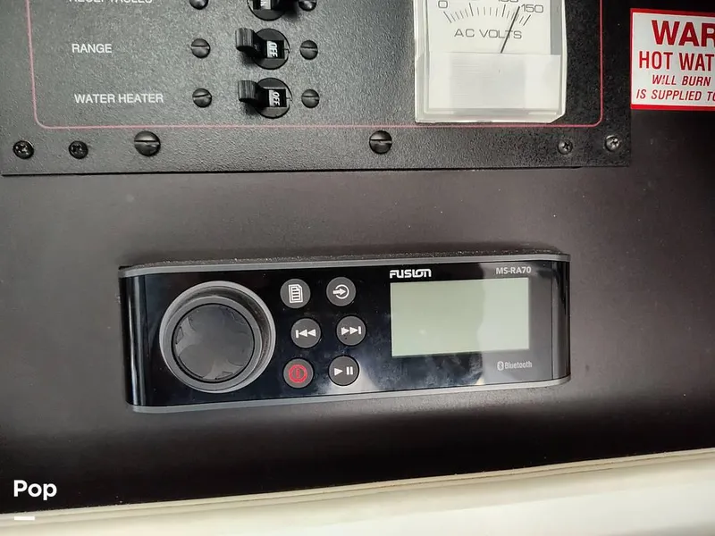 Slide: The Image of 1995 Carver 280 Sedan for sale in Naples, FL - 52