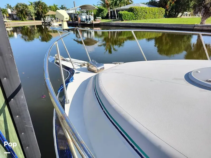 Slide: The Image of 1995 Carver 280 Sedan for sale in Naples, FL - 6