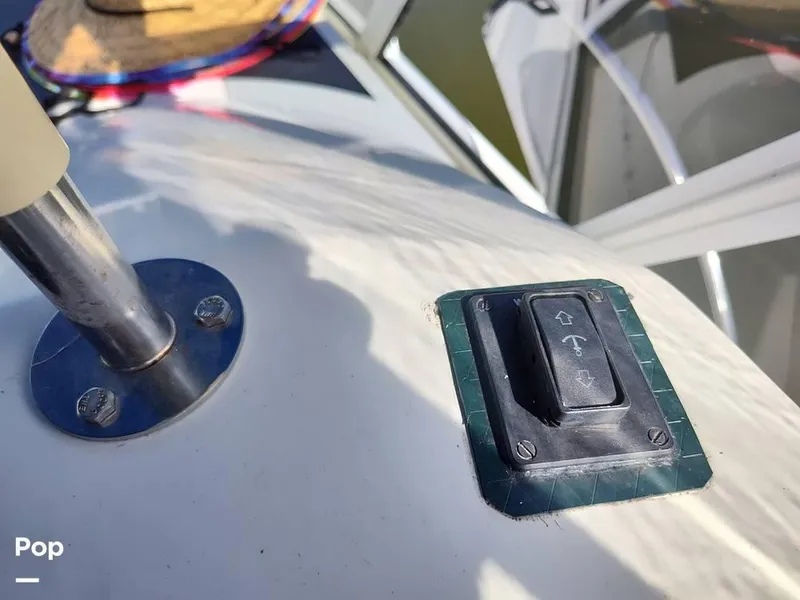 Slide: The Image of 1995 Carver 280 Sedan for sale in Naples, FL - 62